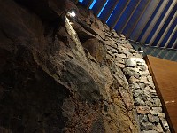 17-01-22.16-39-18  암석교회 내부